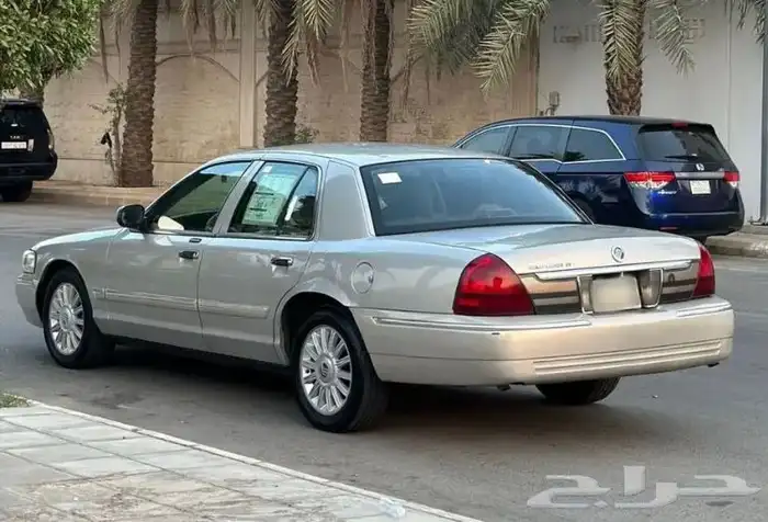 فورد ماركيز 2010 للبيع او البدل المناسب 2