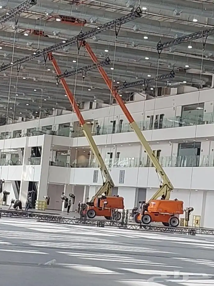 يوجد لدينا كرينات ورفعات شوكيه مالفت فركلفت سيزر لفت للايجار 4