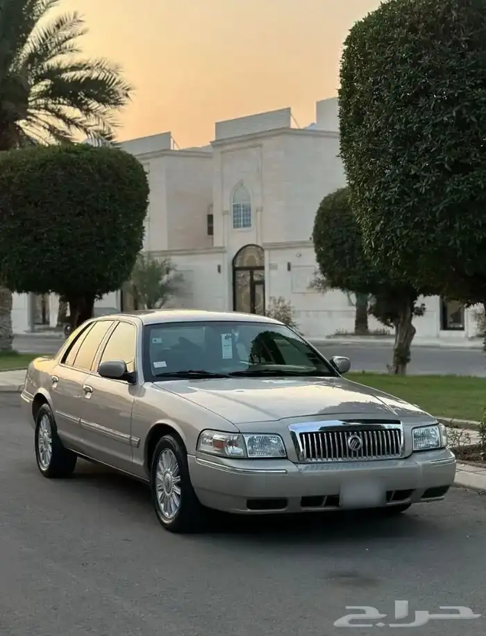 فورد ماركيز 2010 للبيع او البدل المناسب 0