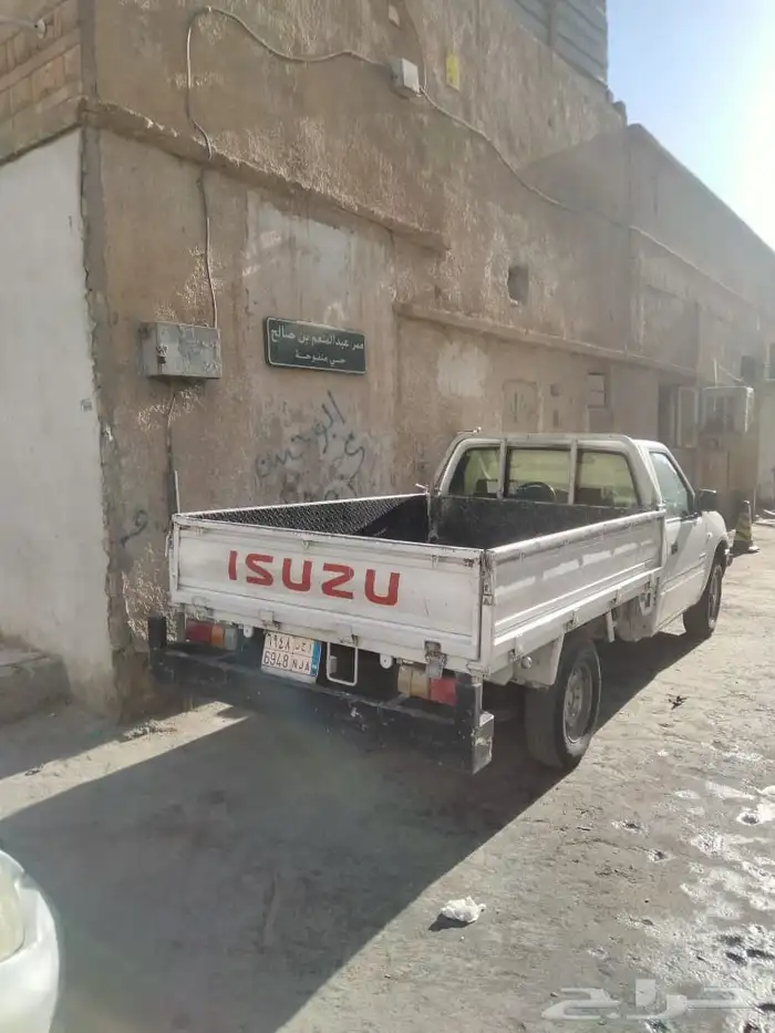 سياره ايسوزو 2