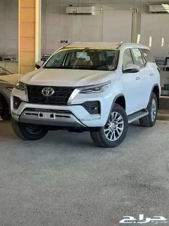 تويوتا فورتشنر VX3 بنزين فل 2025 عروض الاقساط 0