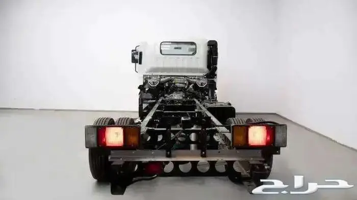 ايسوزو شاحنه 4 5 6  طن موديل 2025 كاش وتقسيط مؤسسات 2