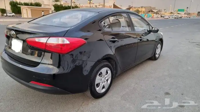 للبيع كيا سيراتو استاندر 2016 ممشى قليل 4