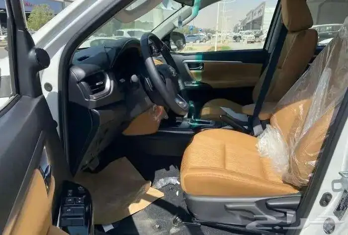 ويوتا فورتشنر دبل ديزل موديل 2025 20