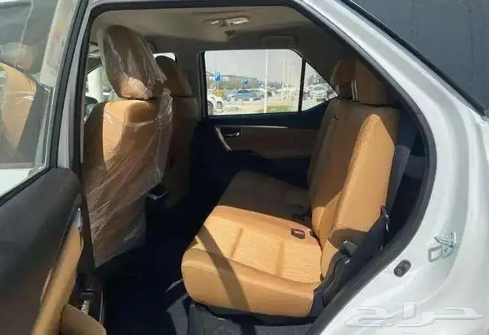 ويوتا فورتشنر دبل ديزل موديل 2025 16