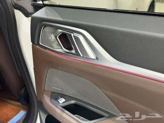 بي ام دبليو - الفئة الرابعة 2024 - 420i M kit 32