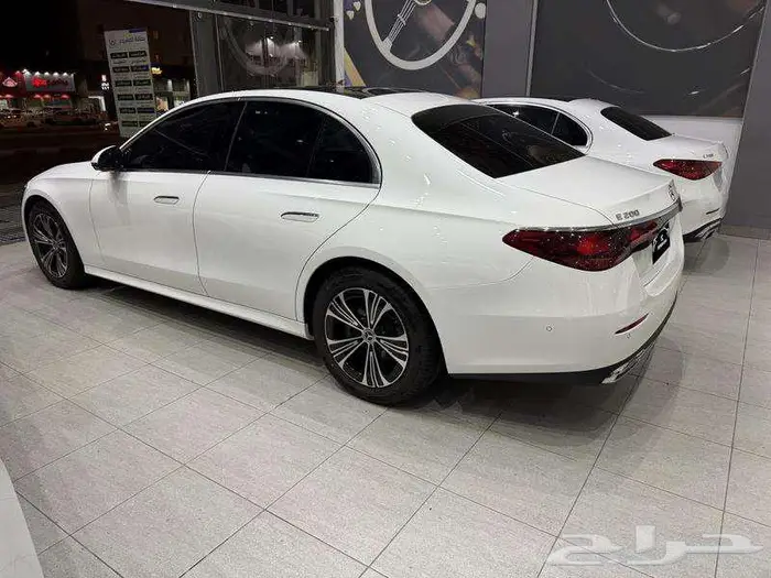 مرسيدس - اي 200 - E200 2025 3