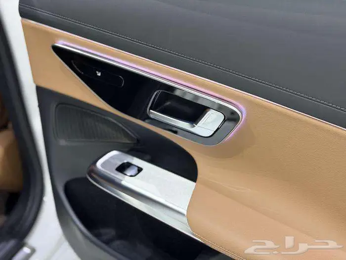 مرسيدس - اي 200 - E200 2025 21