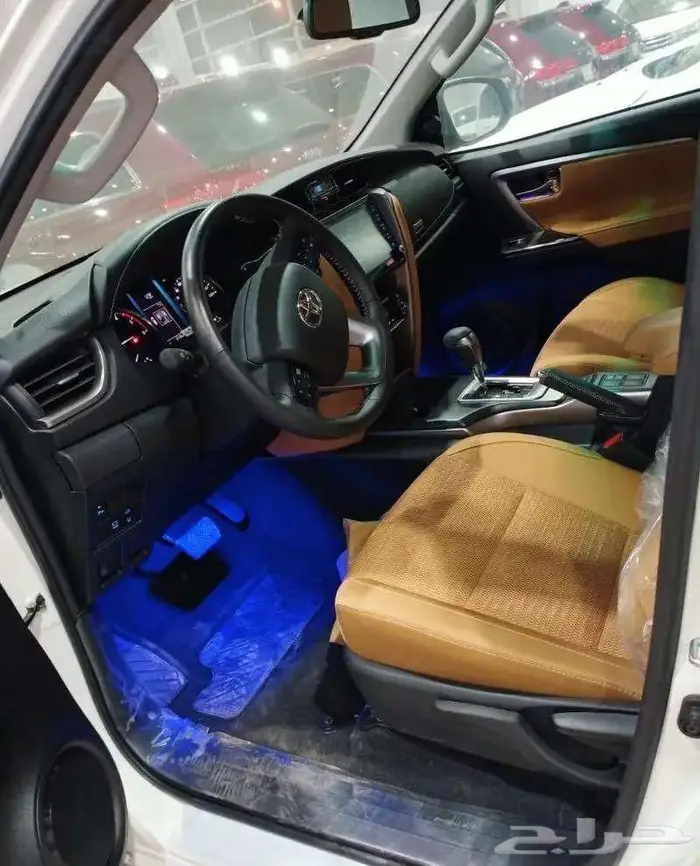 ويوتا فورتشنر دبل ديزل موديل 2025 19