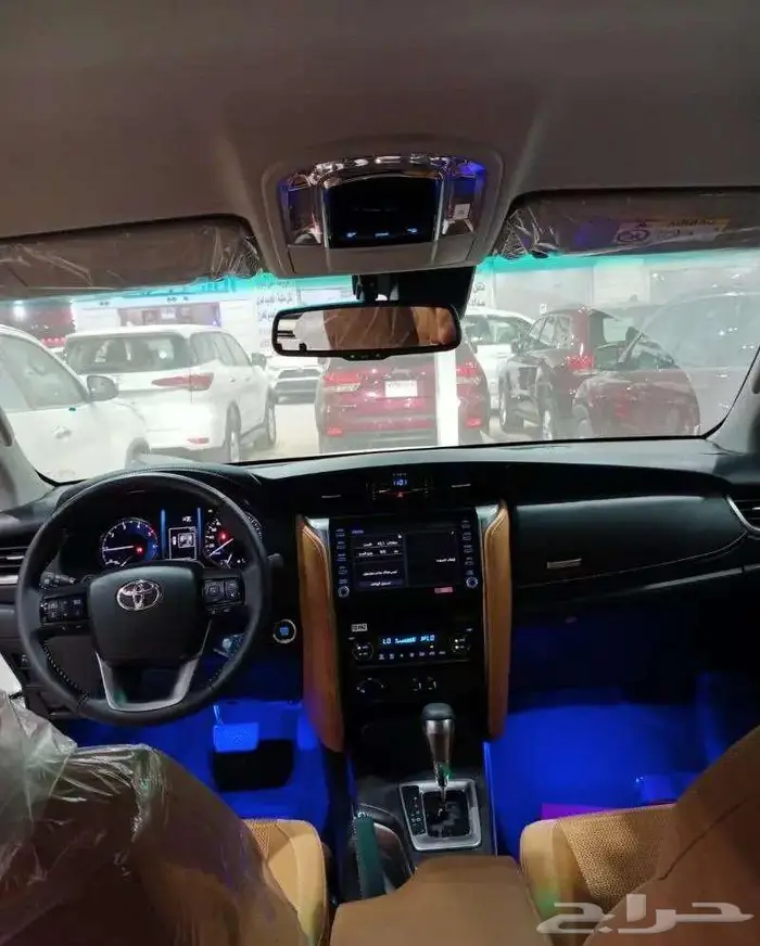 ويوتا فورتشنر دبل ديزل موديل 2025 10