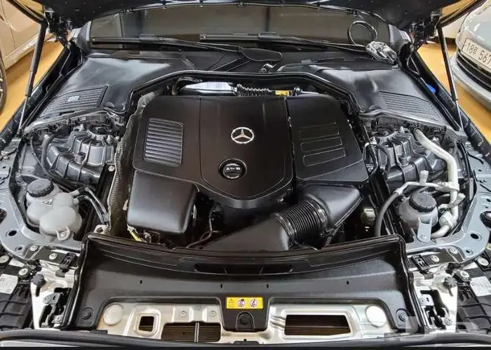 مرسيدس C200 2025 الميموني للاستيراد من كوريا 5