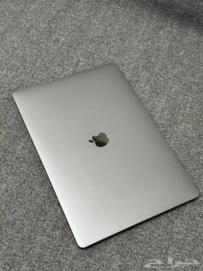 MacBook Pro Look like new Touch Bar 16GB ram 500gb 1