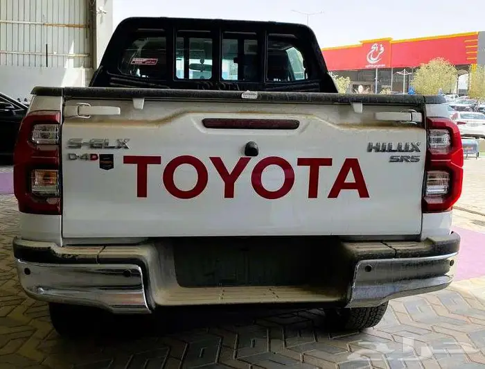 هايلوكس غمارتين S-GLX 4 4 اوتوماتيك 2.4 ديزل 2025 سعودي 2