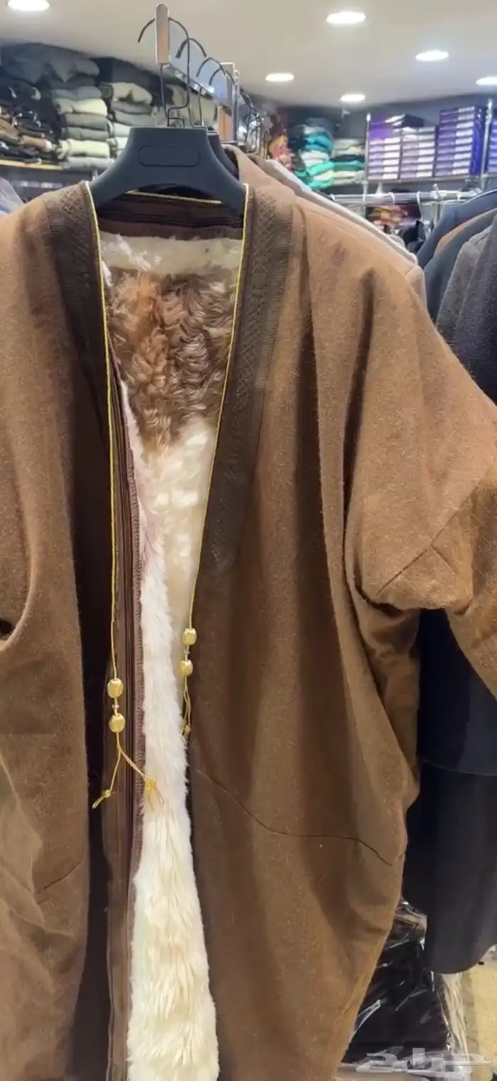 للبيع فروه طفيلي بشت وبر 2