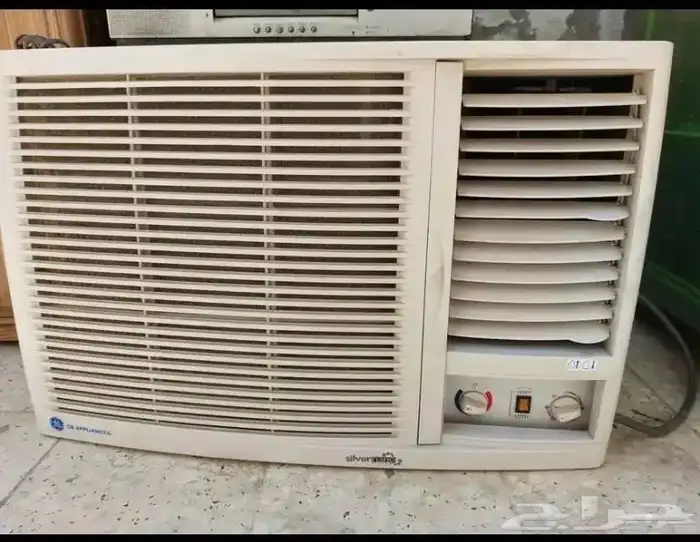 مكيف ماركه GE استخدام سنه بس نظيف للبيع ب 900 0