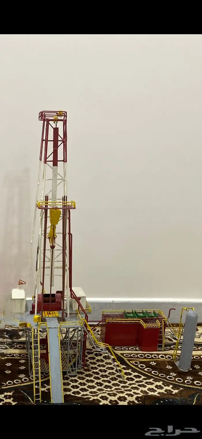 مجسم منصة حفر حديد 0