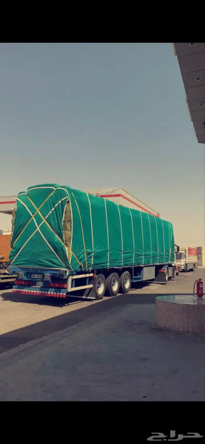 تريلة سطحة لنقل البضائع والأعلاف 0