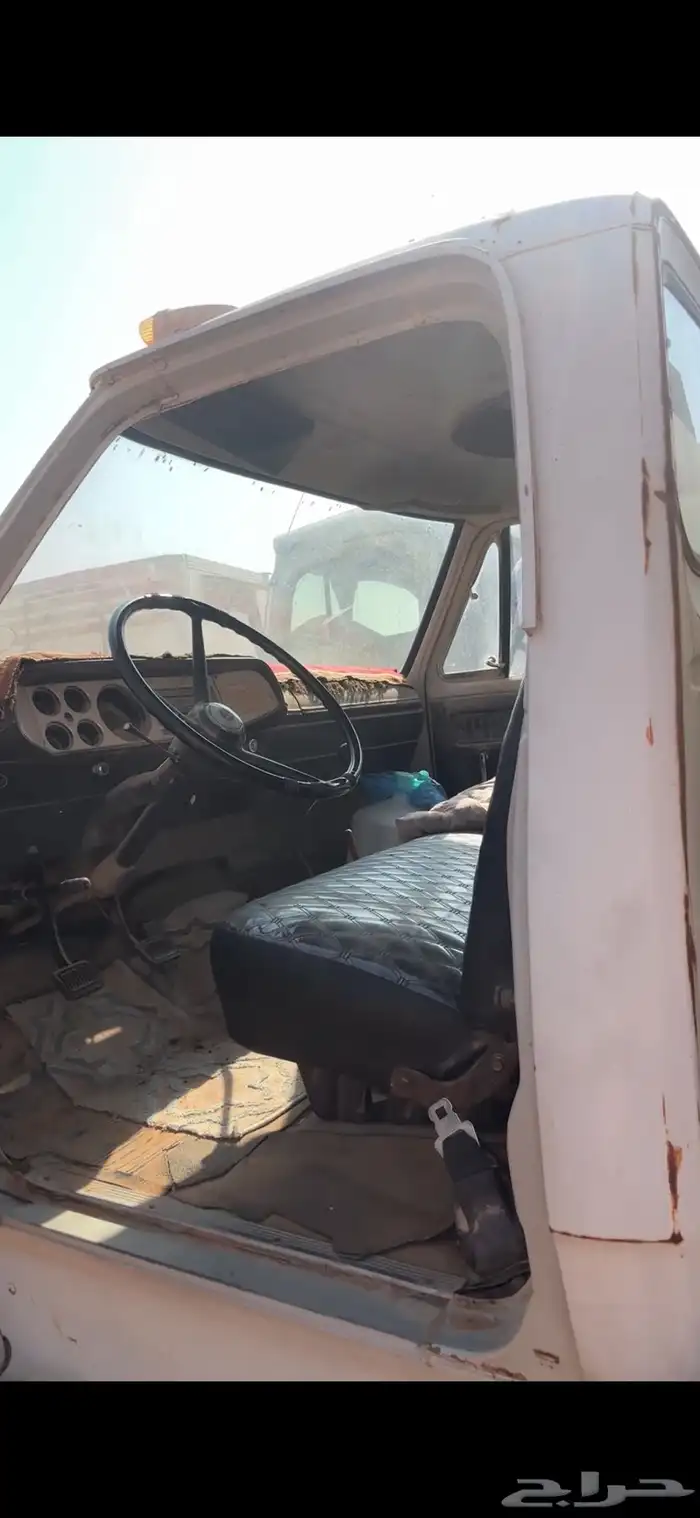 للبيع قلص علف وغرفة الراعي ووايت دوج 6