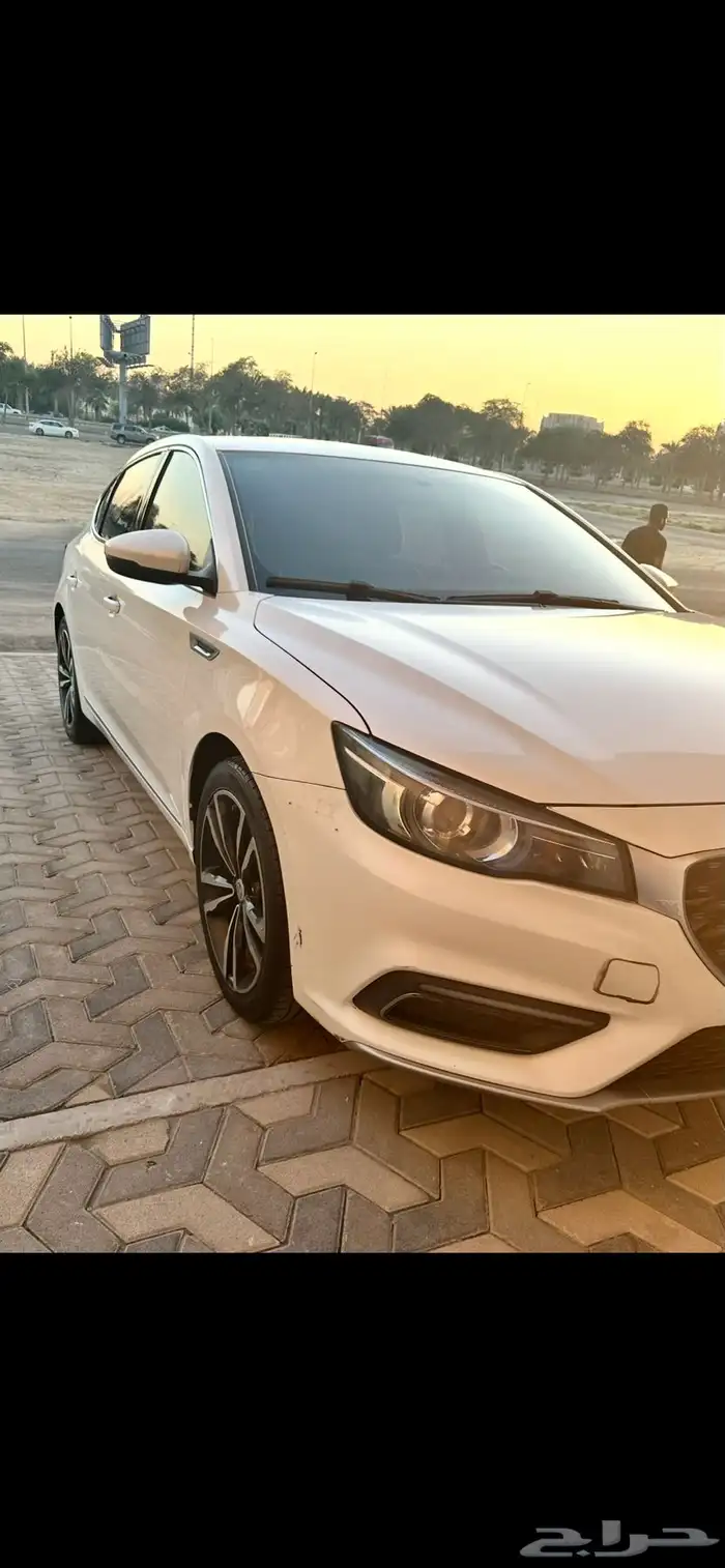 سيارة ام جي 1