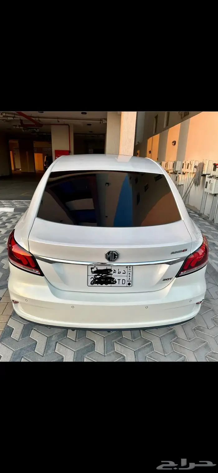 سيارة ام جي 5