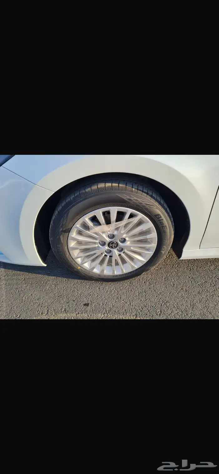 كامري E هايبرد 13