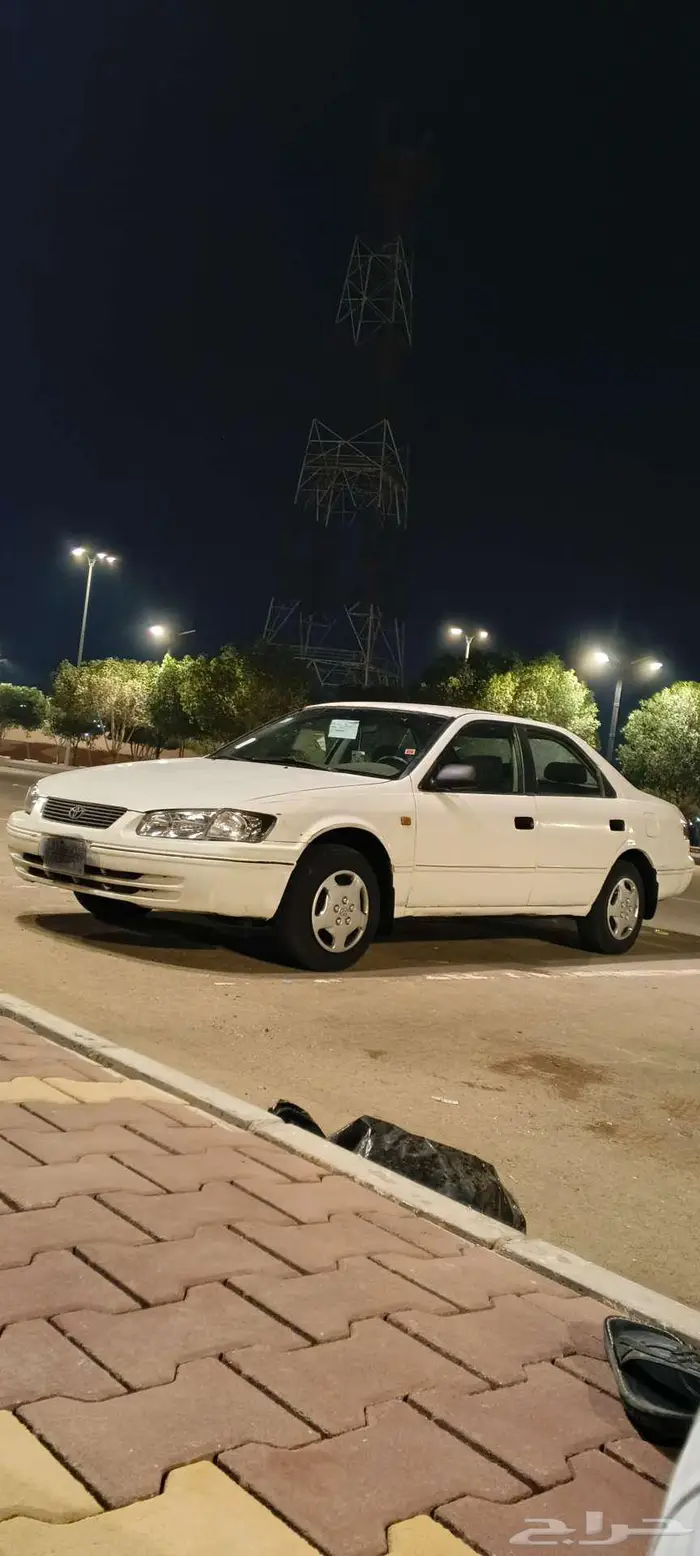 للبيع كامري موديل 99 XLi 1