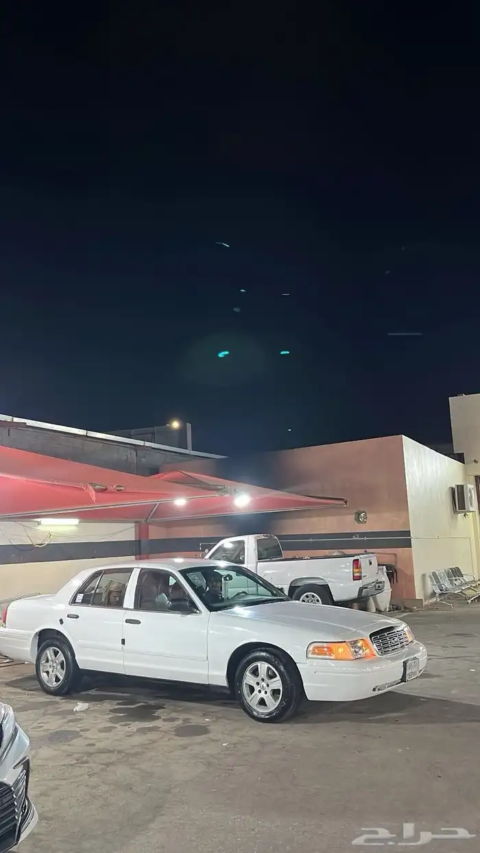 سلام عليكم اعرض لكم فورد فكتوريا 3