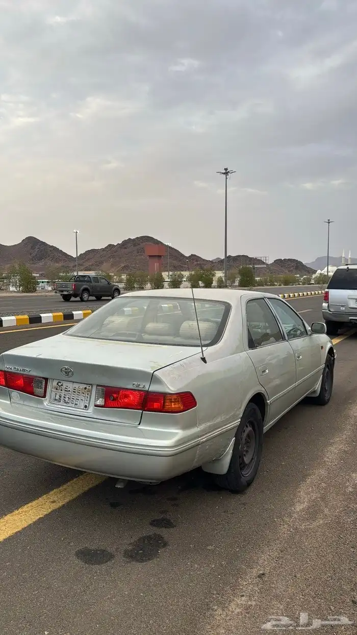 كامري مجدد مفحوص جاهزها لل النقل مكينه وقير وشاصي شرط 8