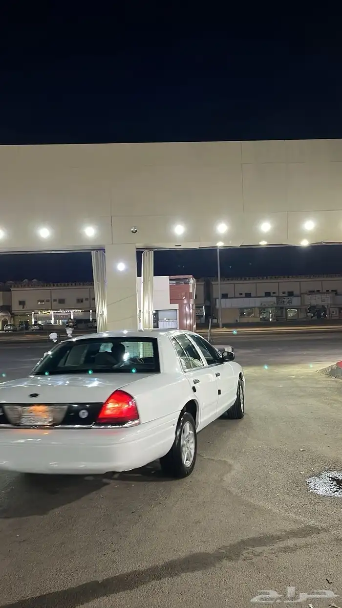 سلام عليكم اعرض لكم فورد فكتوريا 6