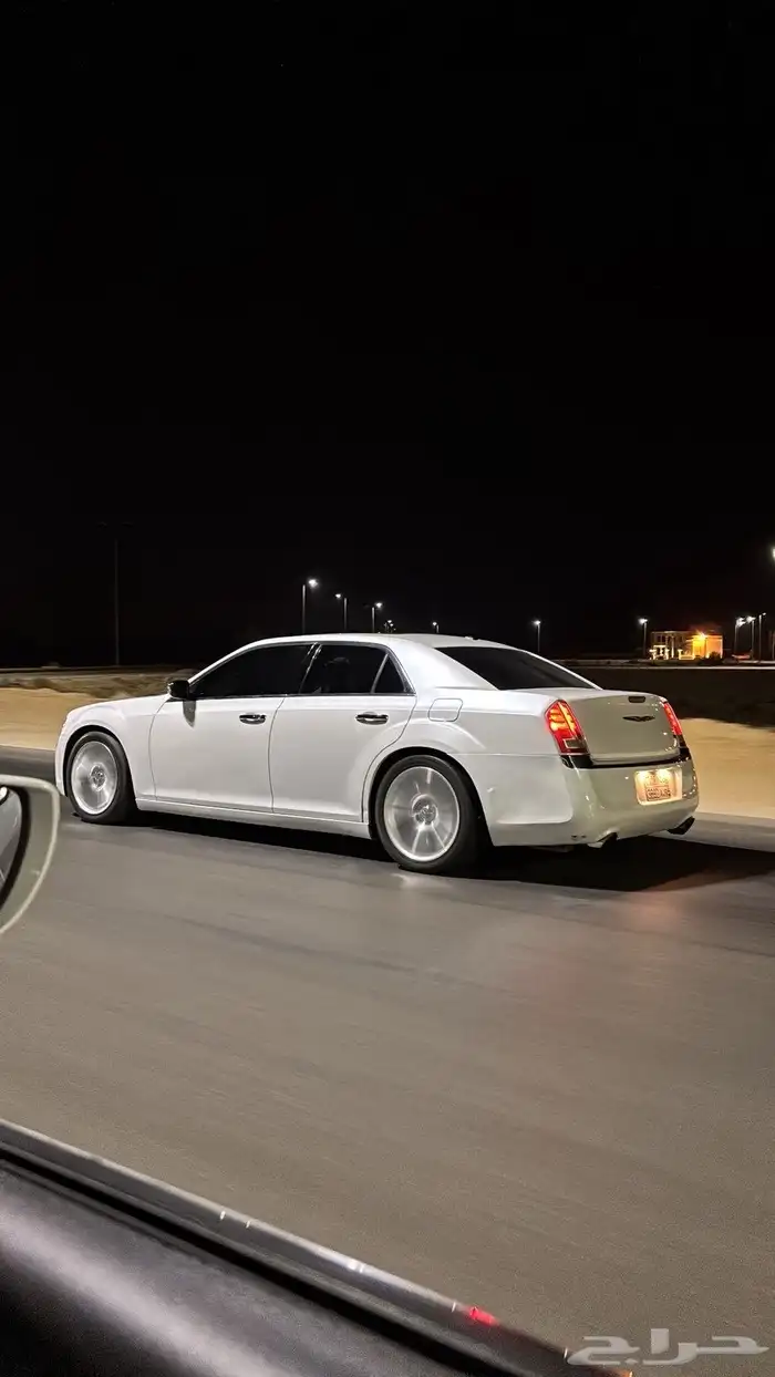 كرايسلر 2011 9