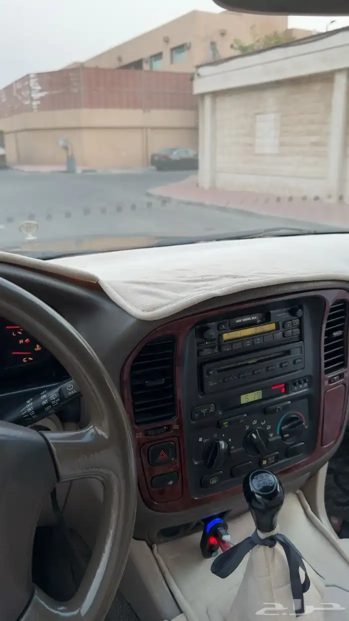 لاند كروزر 2002 1