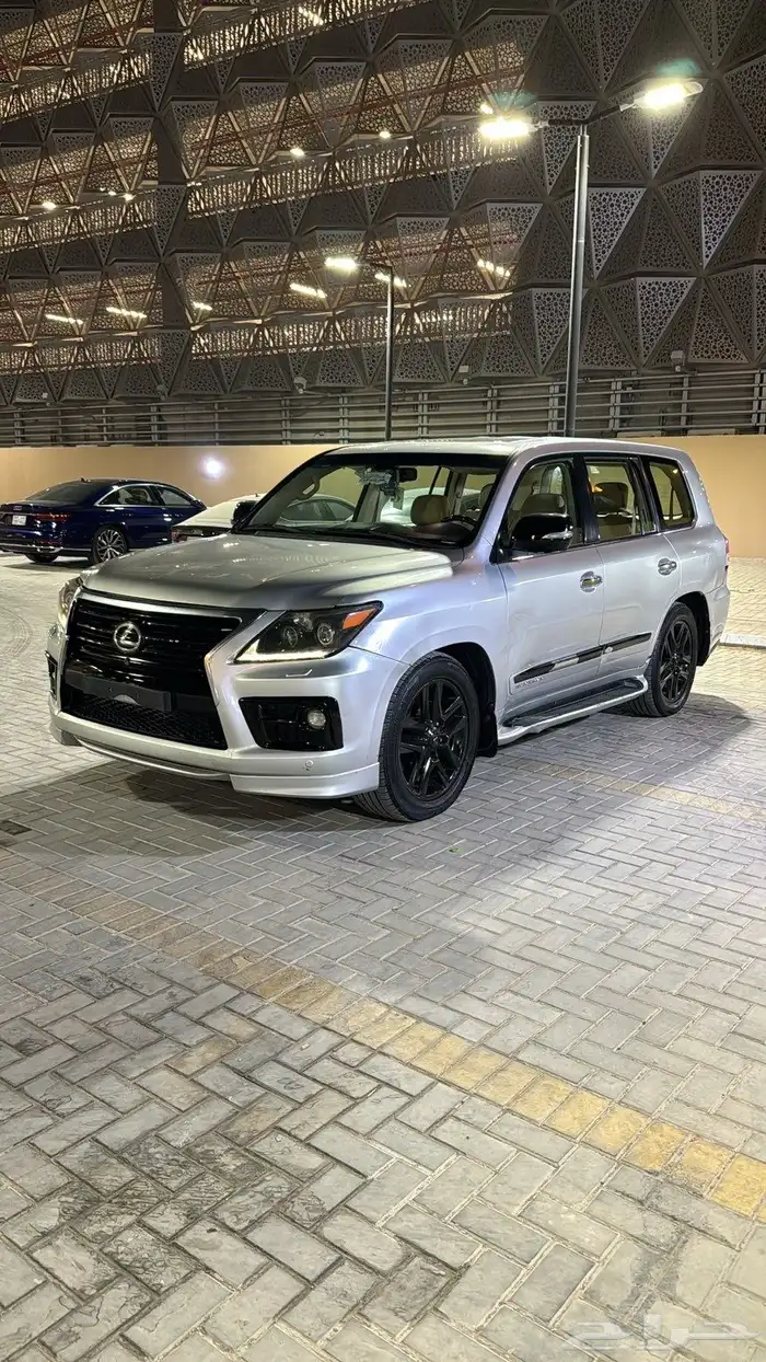 جيب لكزس 2012 13