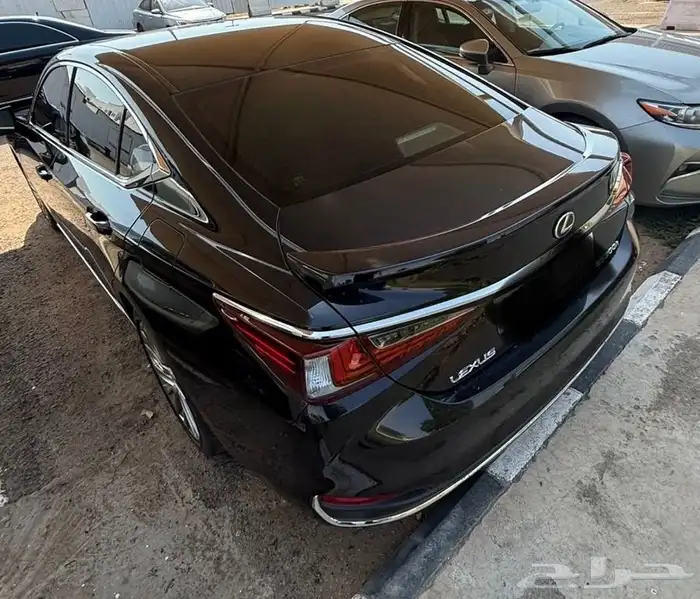 لكزس es هايبرد 2023 5