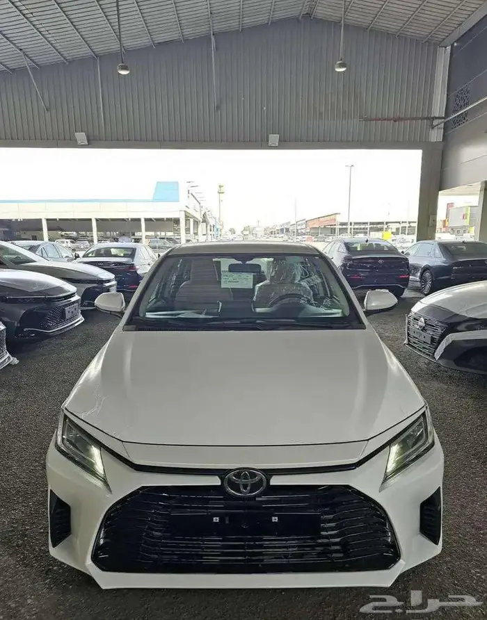 تويوتا يارس 1.3 y ستاندر بنزين 2026 0