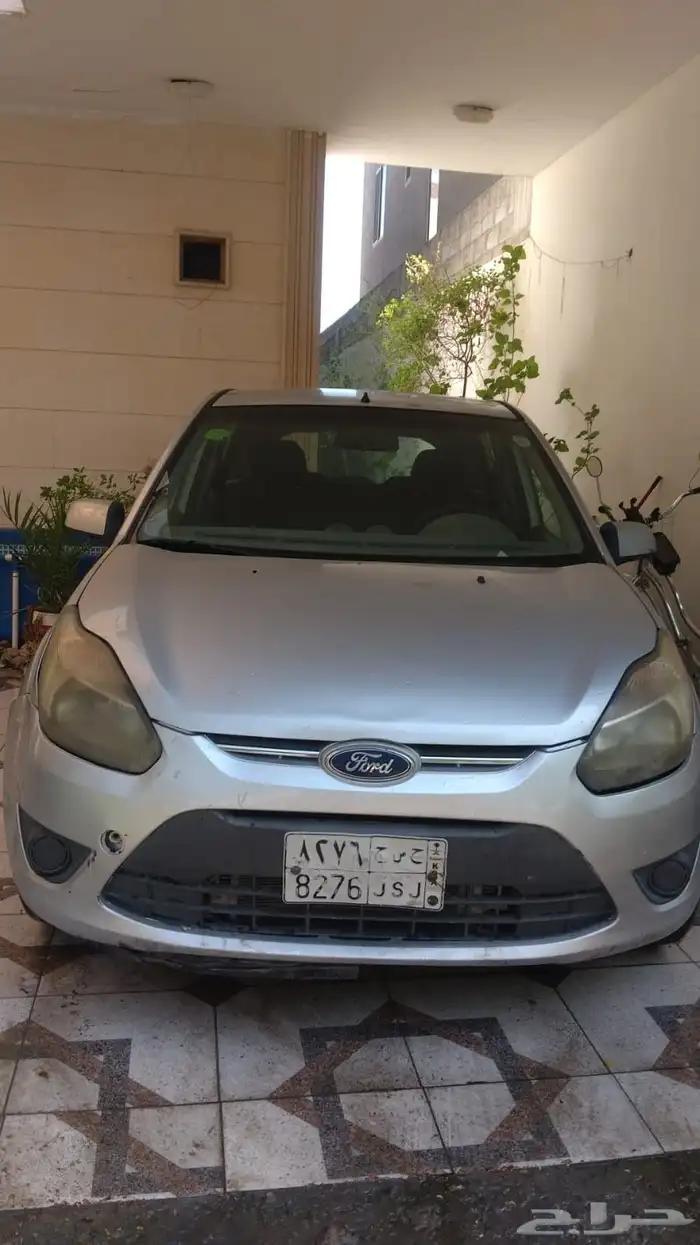 للبيع فورد فيجو 2012 . ماشية 195000 . استمارة منتيهية . 1