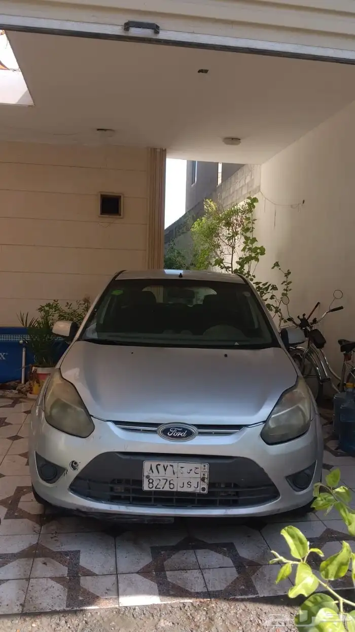 للبيع فورد فيجو 2012 . ماشية 195000 . استمارة منتيهية . 0