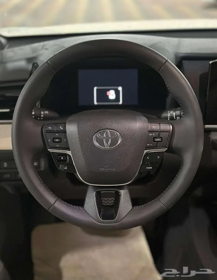 تويوتا كامري LE 4