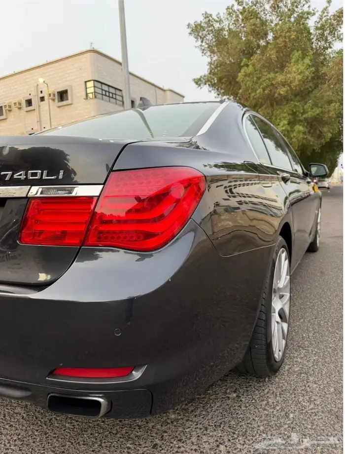 للبيع BMW 740 Li نظيف جدا 2012 فل كامل مصين جاهز 26