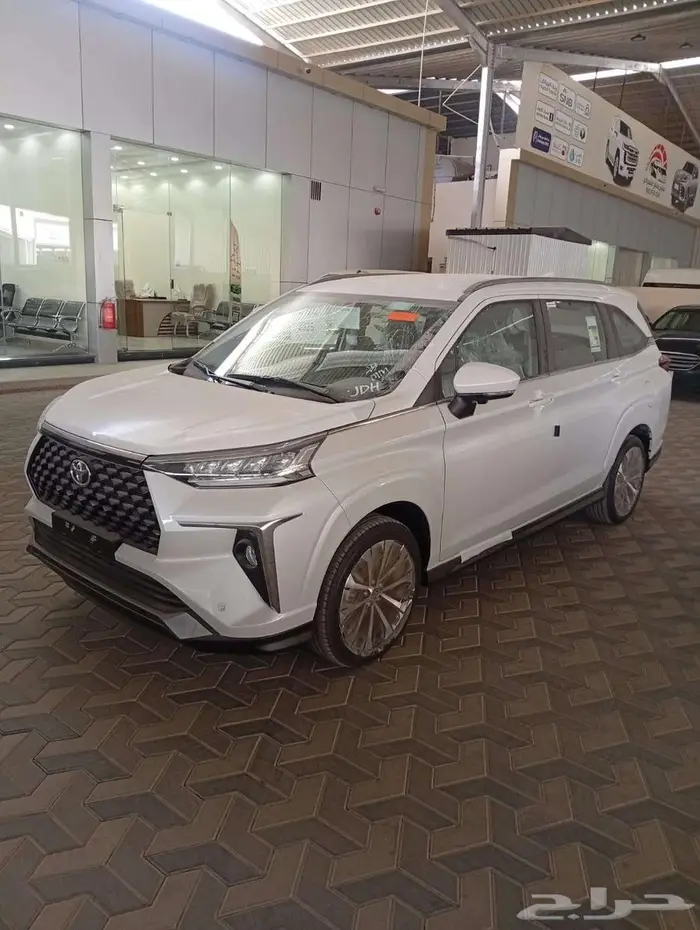 تويوتا فيلوز GLX بنزين اوتماتيك 2025 كاش واقساط 1