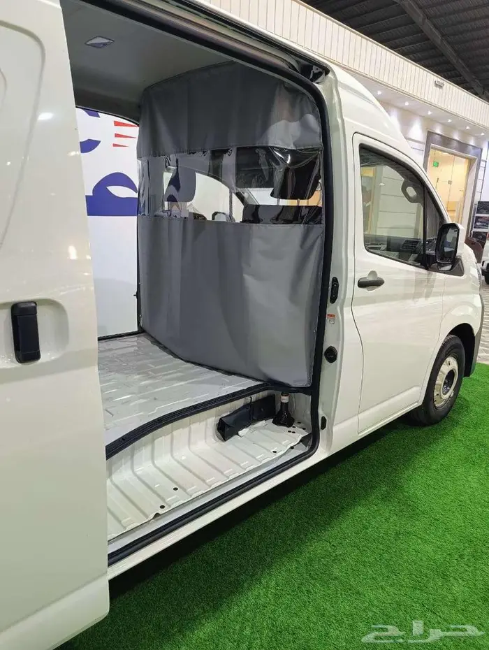 تويوتا هايس فان بضاعة ديزل سقف عالي جير اتوماتيك 2026 13