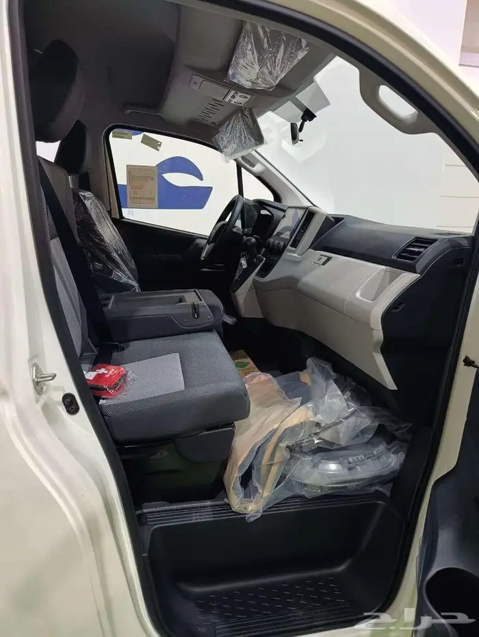 تويوتا هايس فان بضاعة ديزل سقف عالي جير اتوماتيك 2026 20