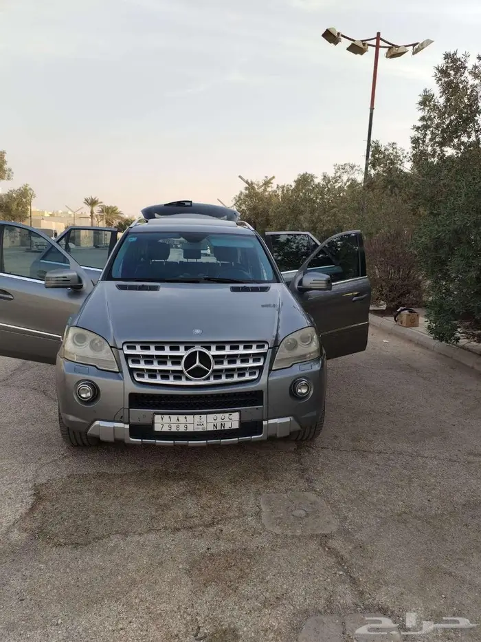مرسيدس ML350 موديل 2011   حالة مميزة   على الشرط 4