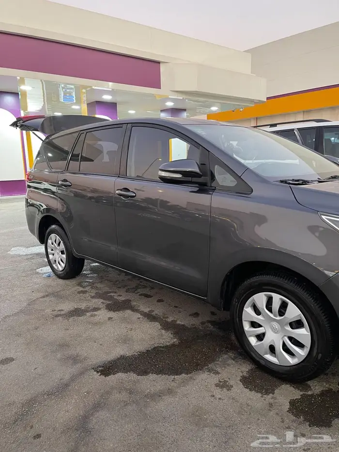 تويوتا أنوفا 12