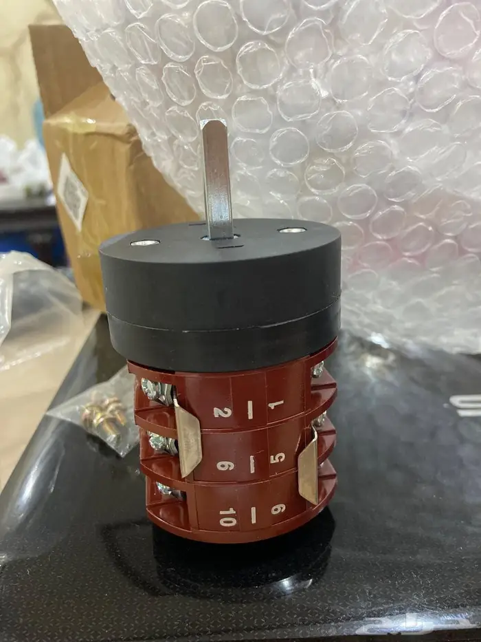 مفتاح سويتش 10 خانات مكينة ترصيص كفرات 1