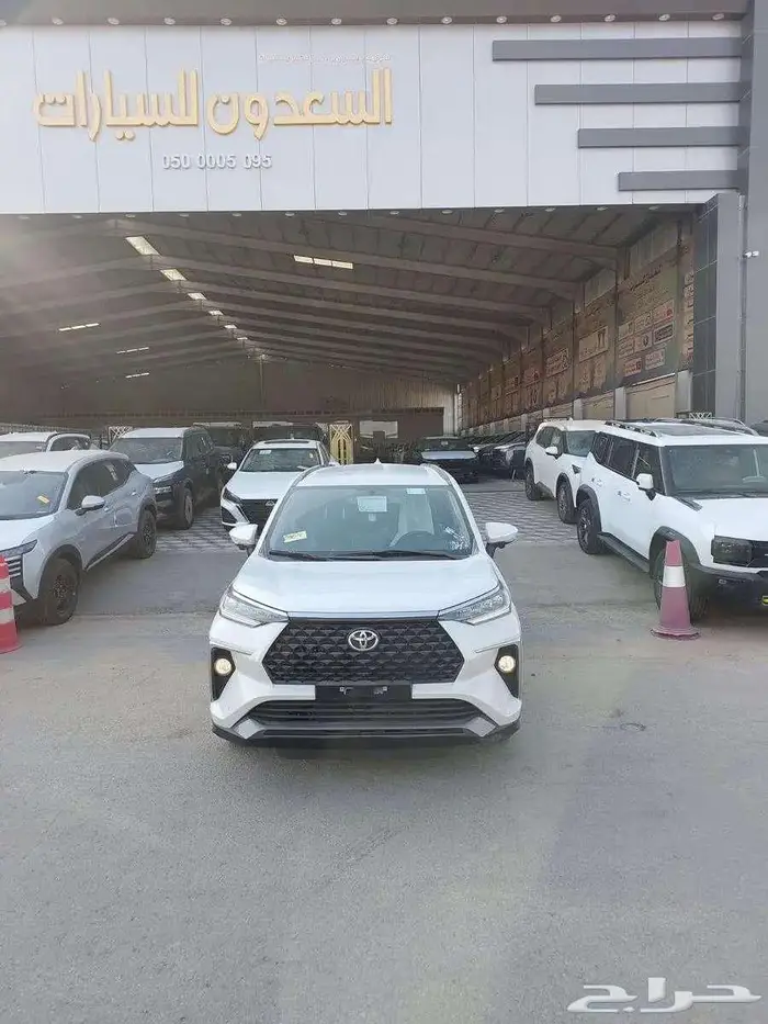 تويوتا فيلوز GLX 2025 قير اوتماتيك بنزين 3