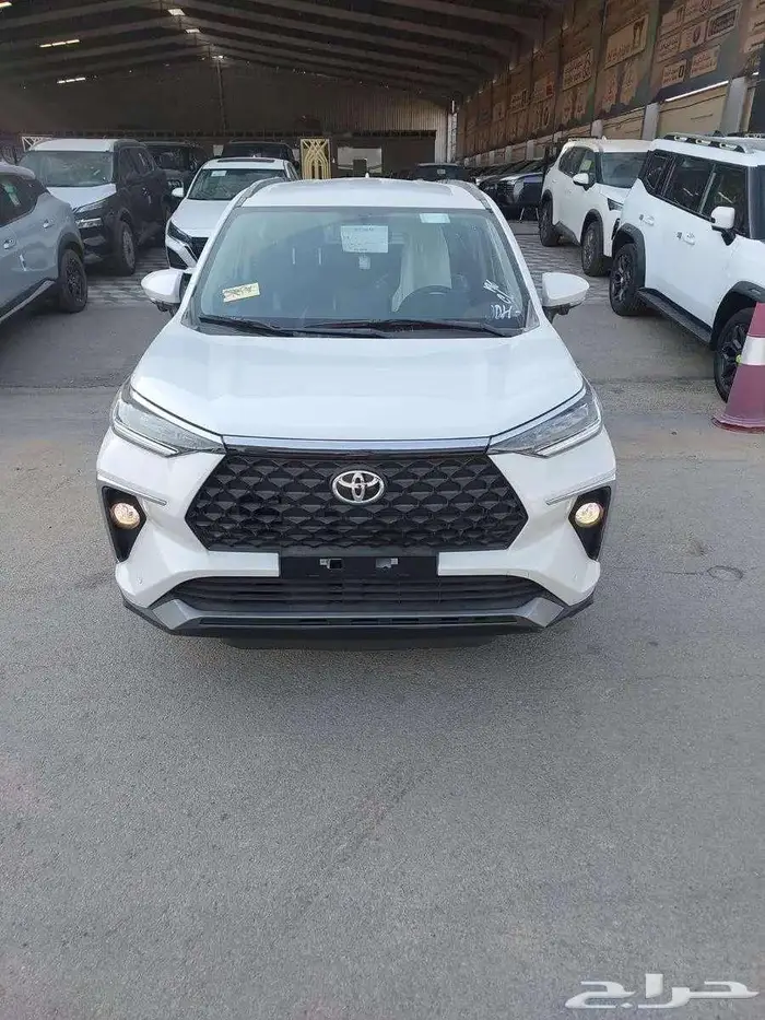 تويوتا فيلوز GLX 2025 قير اوتماتيك بنزين 5