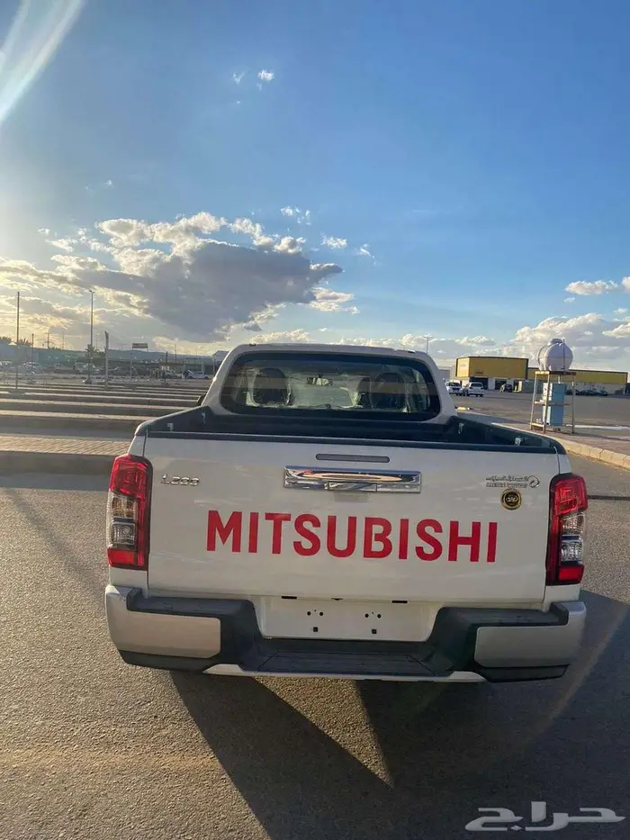 ميتسوبيشي L200 2023 قير اوتماتيك ديزل 6