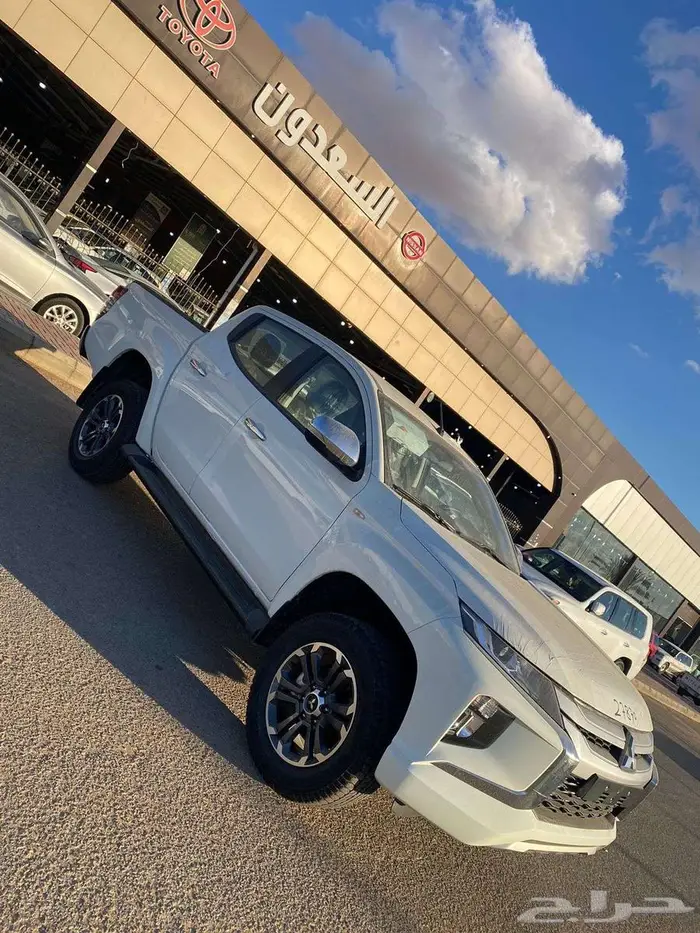 ميتسوبيشي L200 2023 قير اوتماتيك ديزل 8