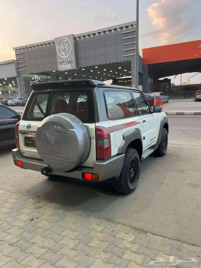 باترول ربع فئة S مديل 2014 محول سوبر سفاري عداد 418000 4