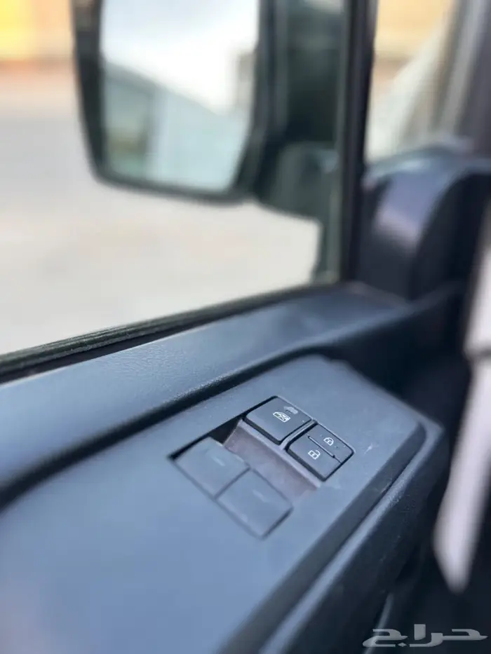 للبيع باص ثلاجة وكاله عدد 2 ديزل 2023 6